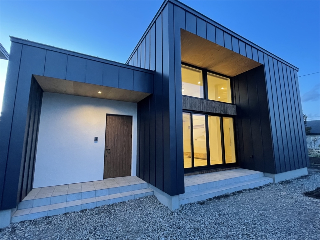 もうすぐ完成です 紺野建設株式会社ー十勝帯広 札幌でのこだわりの家づくり 注文住宅新築 リフォーム リノベーションの設計施工